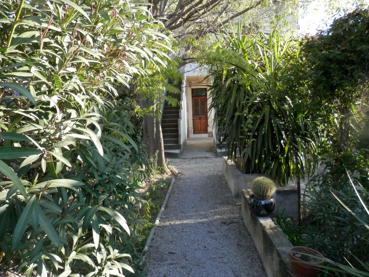 Appartement Villa Marie Fanny Арл Екстериор снимка